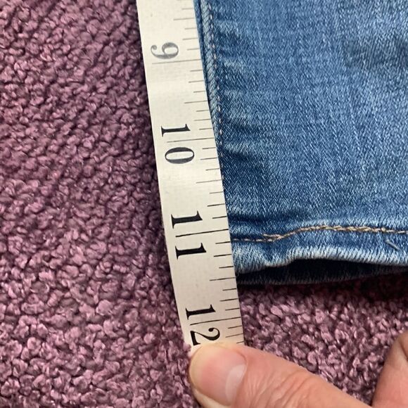 Levi Denim Shorts Sz 29 - Picture 8 of 10